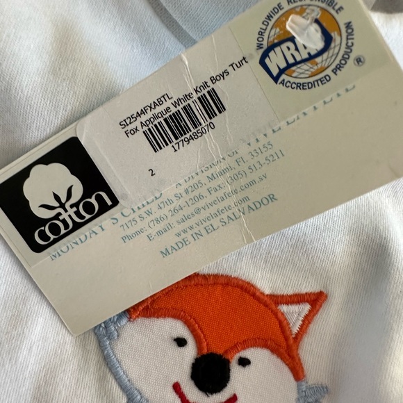 💙5/$25💙Monday’s Child Fox Turtleneck NWT 2 - Picture 4 of 4
